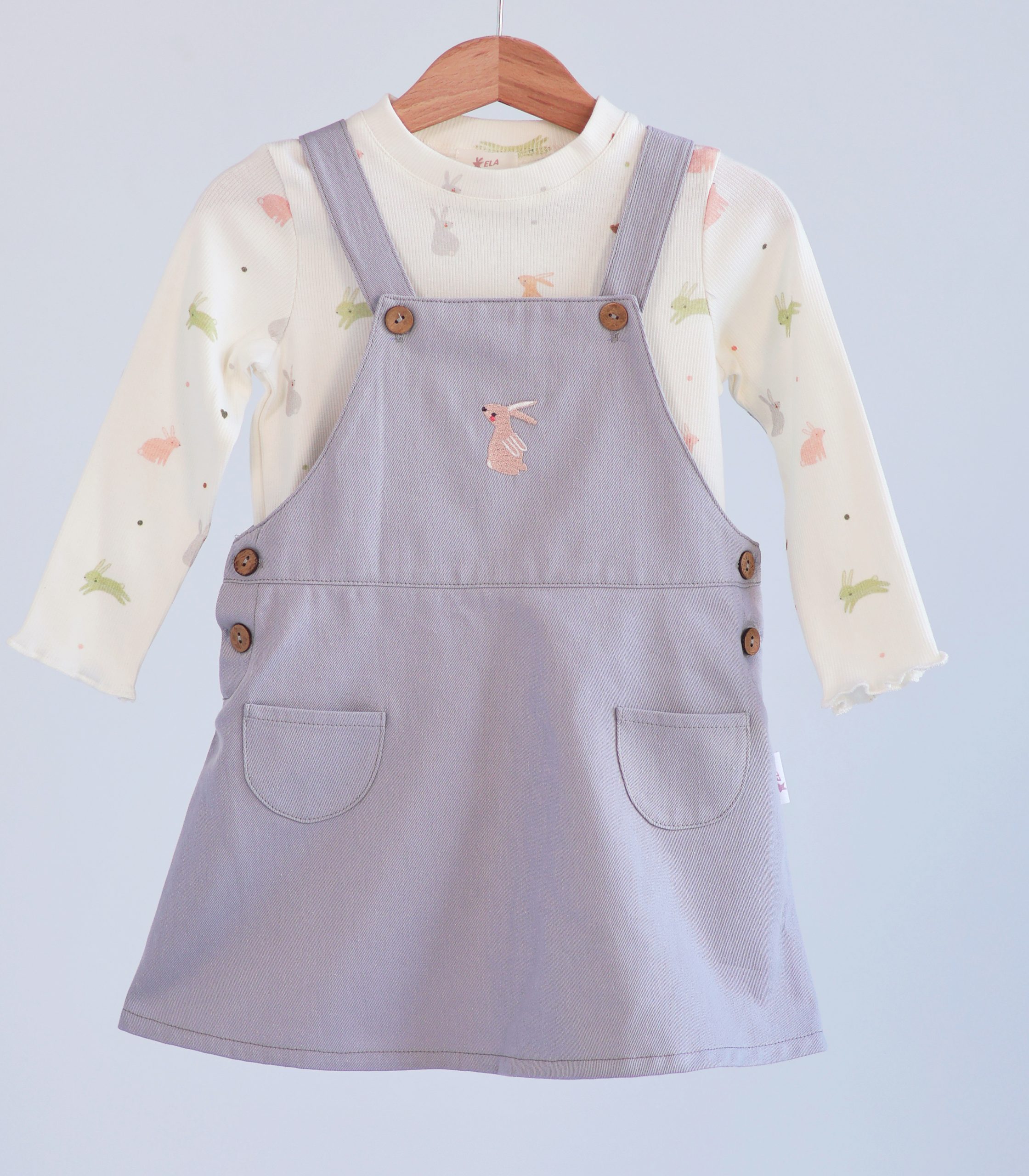 Комплект сарафан та лонгслів “Зайчики”