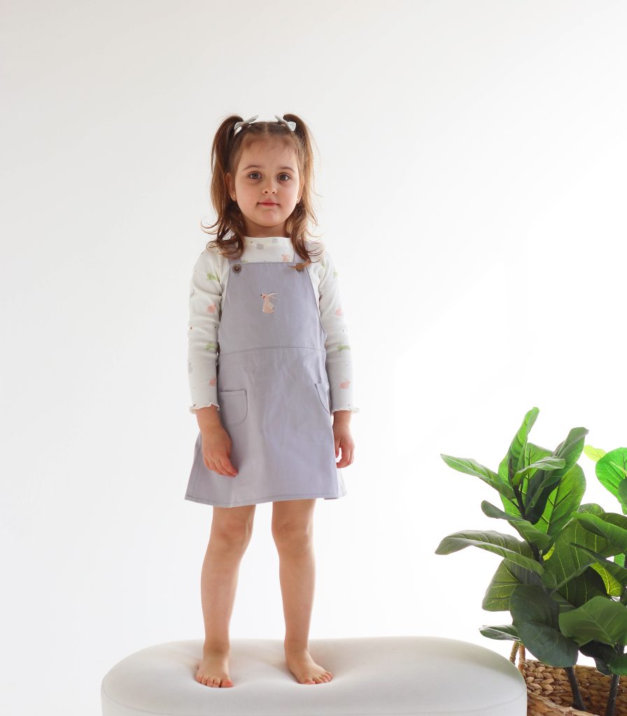 Комплект сарафан та лонгслів “Зайчики”