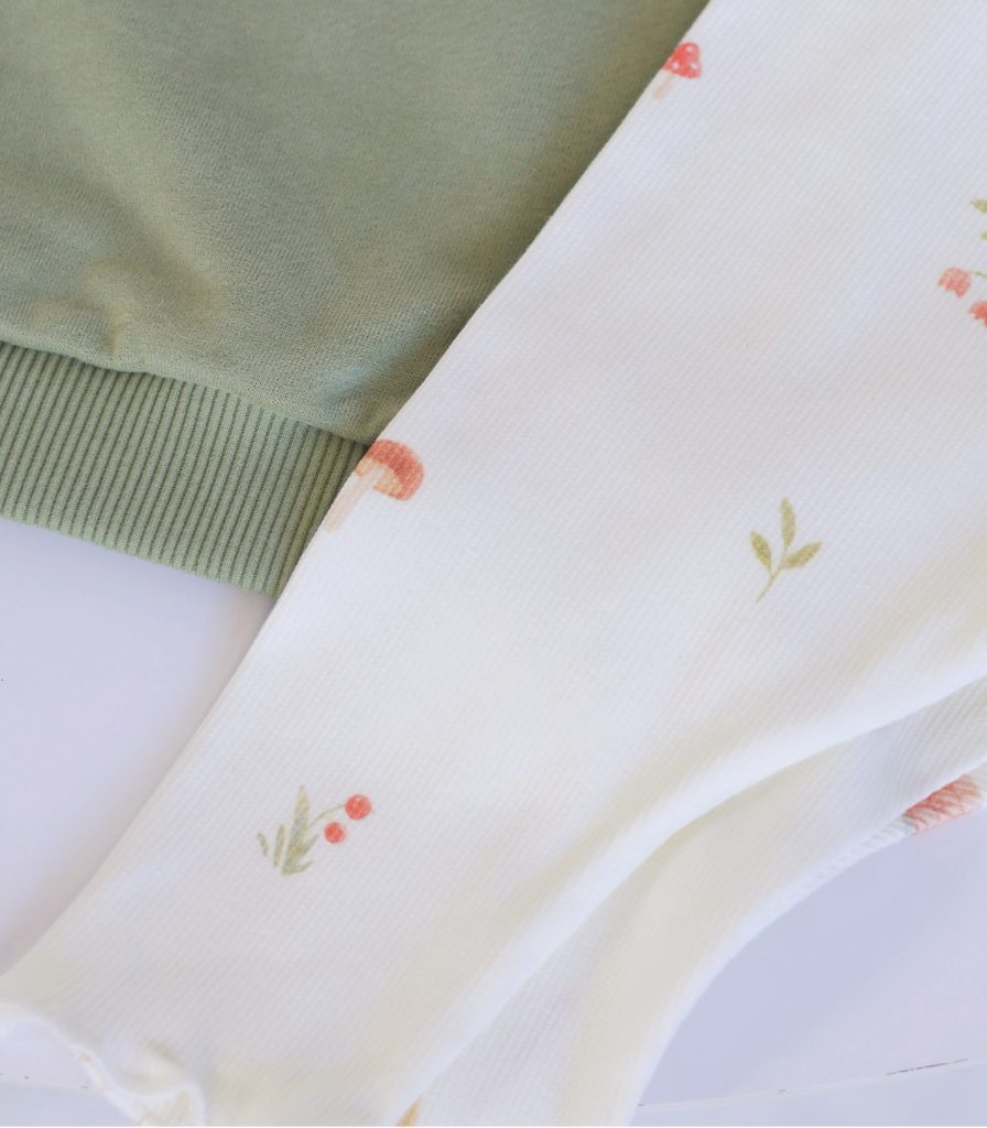 Костюм з лосинами “Грибочки”