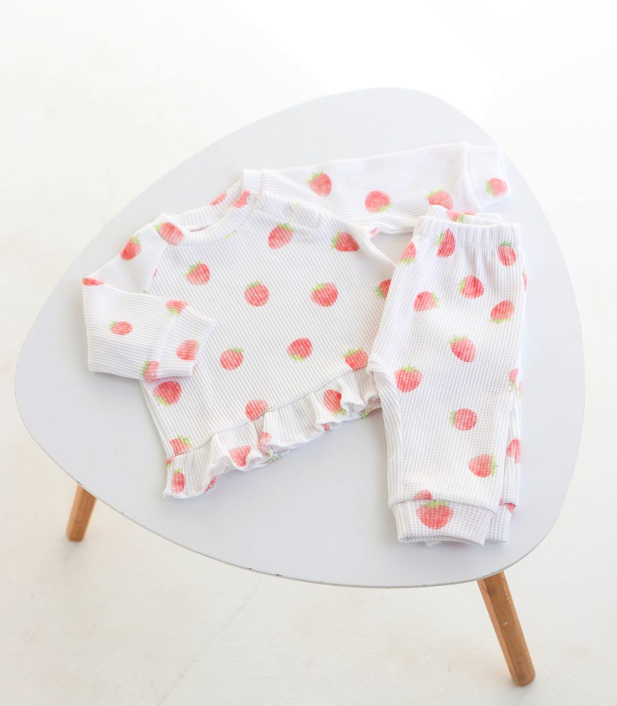 Костюм вафельний “Полунички”